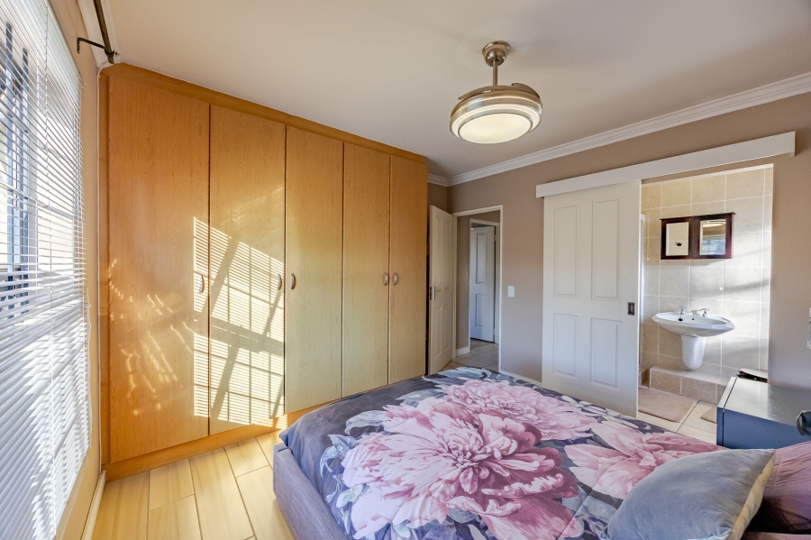 4 Bedroom Property for Sale in Royal Ascot Western Cape